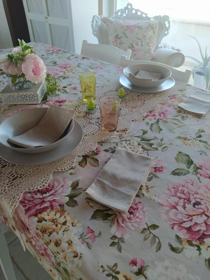 B&B White คาซาราโน ภายนอก รูปภาพ