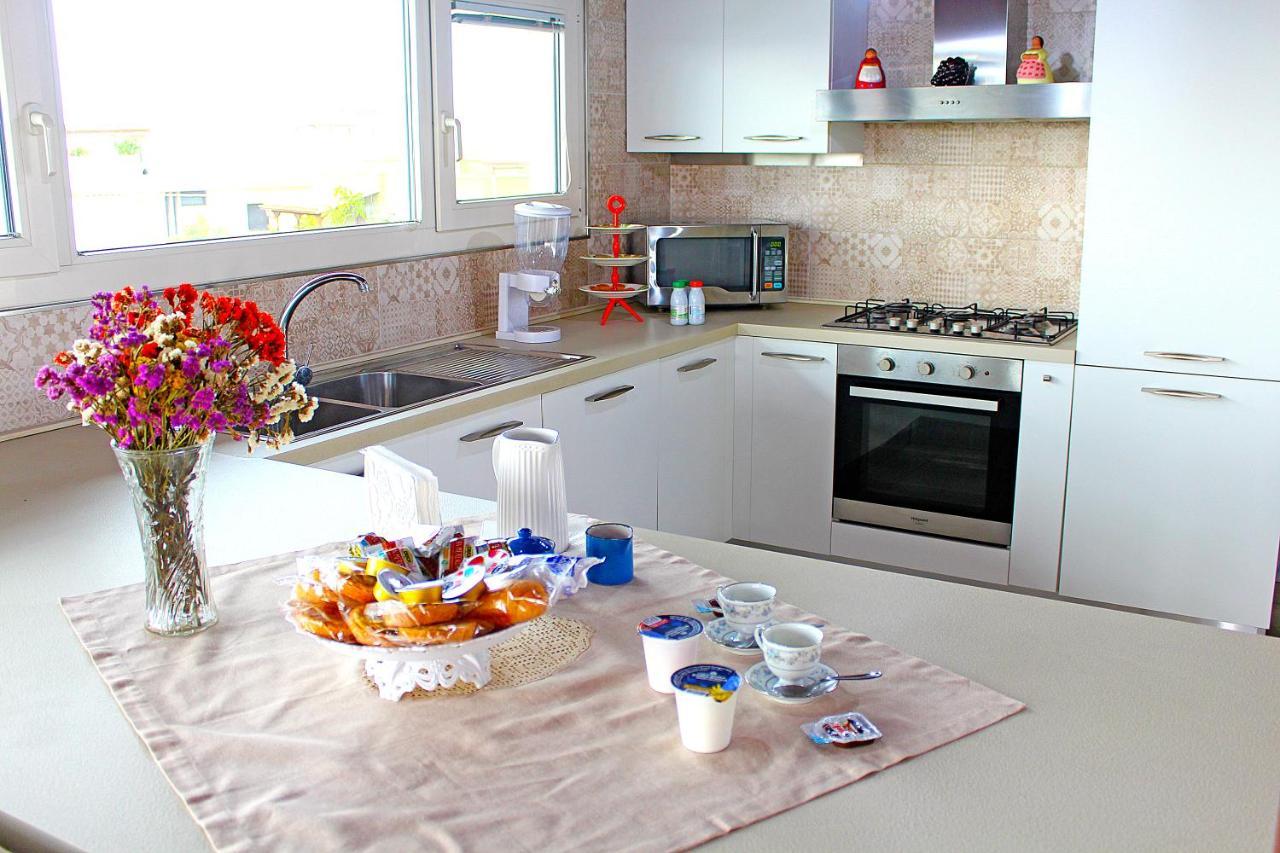 B&B White คาซาราโน ภายนอก รูปภาพ