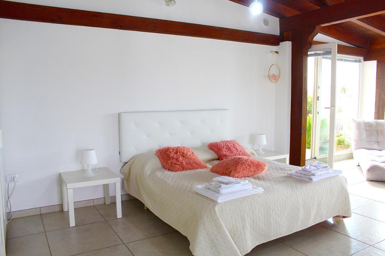 B&B White คาซาราโน ภายนอก รูปภาพ